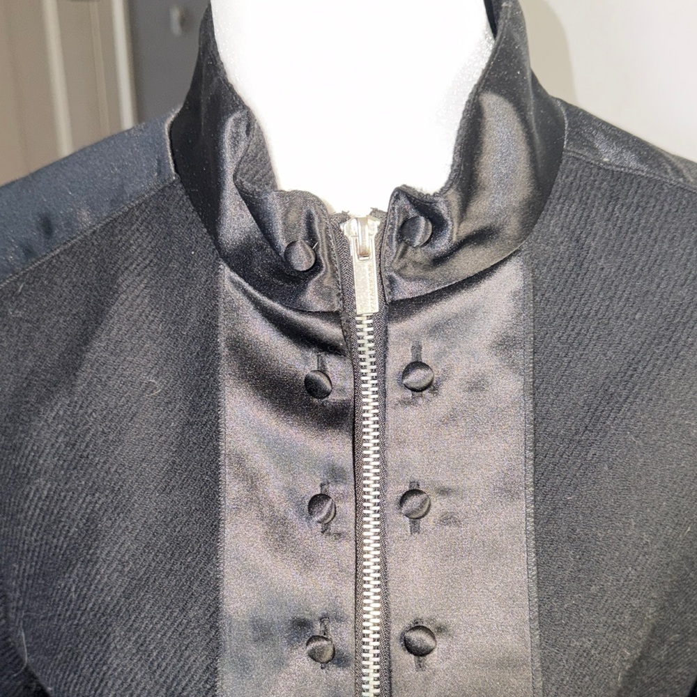 BCBGMaxAzria 100% Wool Black Satin-Accented Women's Blazer - Picture 9 of 11